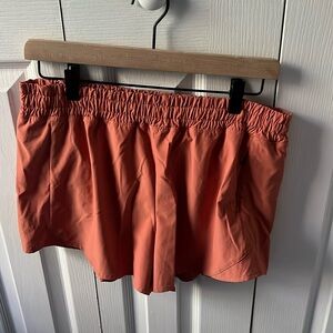 CALIA by Carrie Underwood Coral Shorts